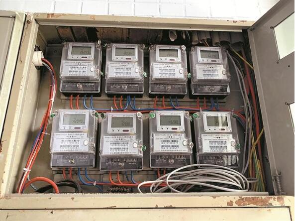 房客疑房東私改電表 十幾平的公寓1個月電費(fèi)竟千元