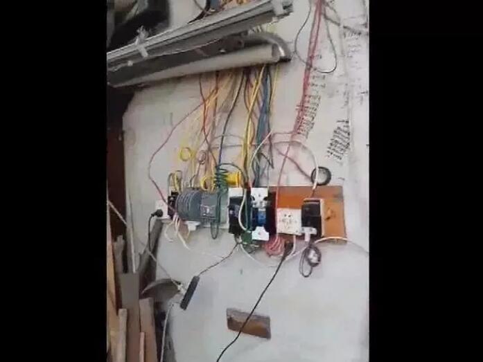 私拆電表竊電4萬多度，榕城一男子被刑拘